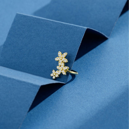 Three small flower-shaped zircon ear pendants with ear rings