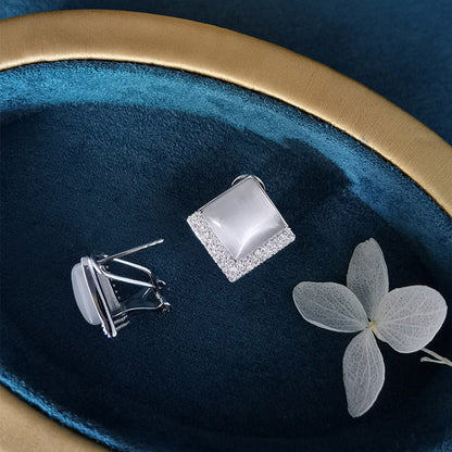 Minimalist Silver Stud Earrings - Timeless Daily Wear for Women