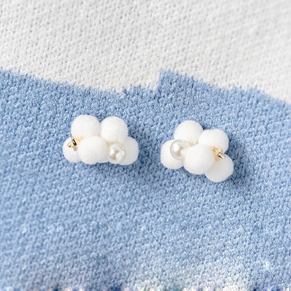 Asymmetric white cloud-shaped fluffy ball cute bow-shaped earrings for girls with a heart theme