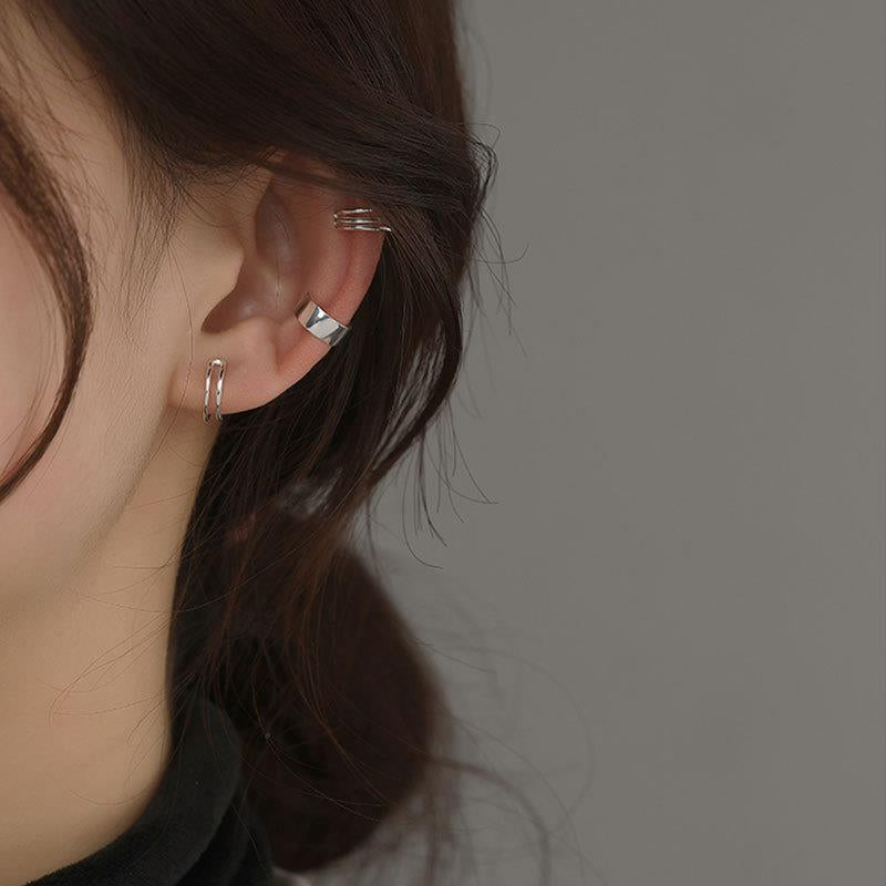 Simple and cool style with ring-shaped butterfly knot ear clips