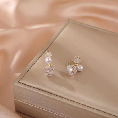 Zircon earrings, ear clips, imitation pearls, short and compact, French style, simple temperament and high-end feel