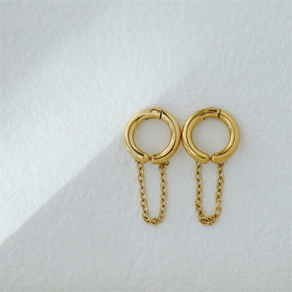 Can be opened with retro and simple fringed ear clips