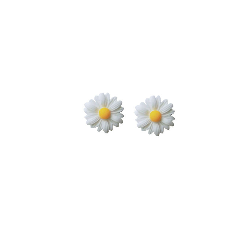 Sunflower small stud earrings, small and fresh-looking ear studs