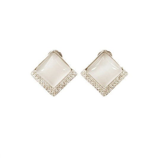 Minimalist Silver Stud Earrings - Timeless Daily Wear for Women