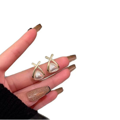 Metal white pearl cross high-end design earrings